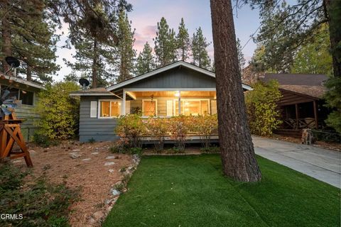 Photo of 656 Irving Way, Big Bear, CA 92314 (MLS # V1-37220)