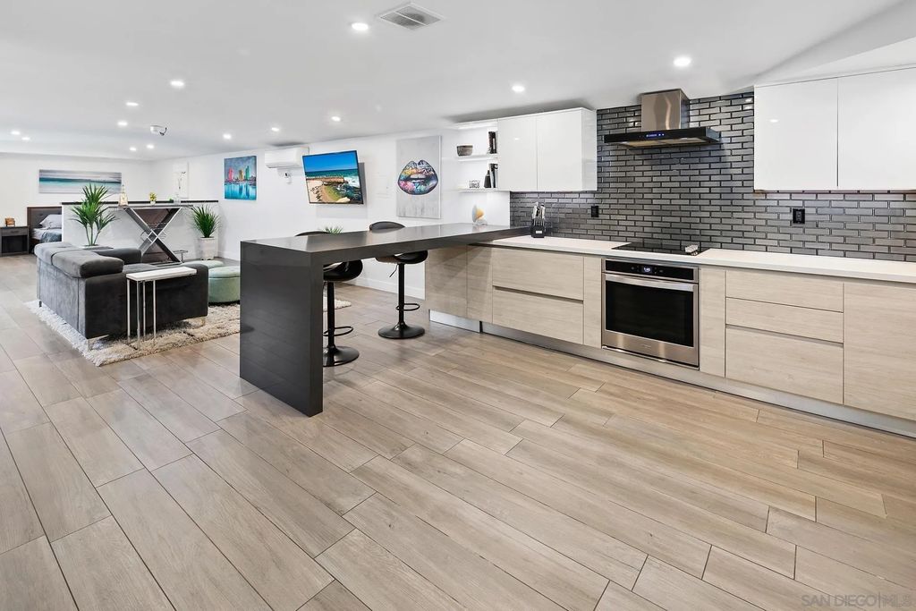 Photo of 702 Kettner Blvd #B, San Diego, CA 92101 (MLS # 250044993)