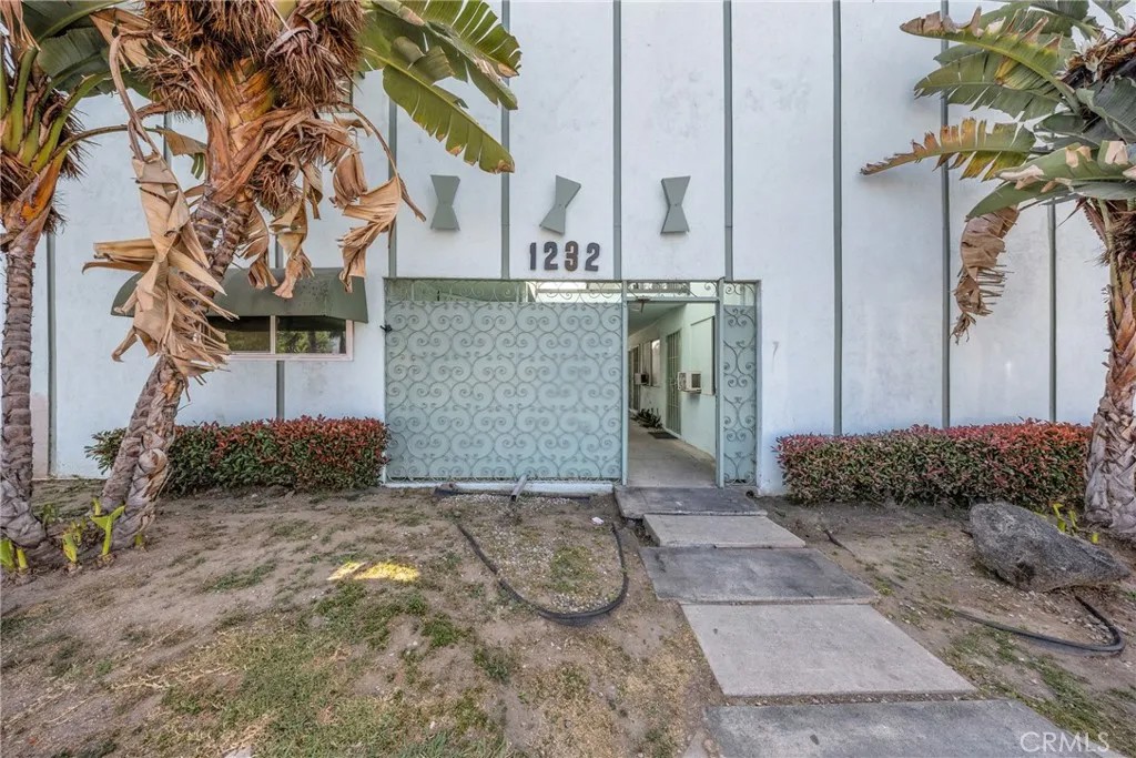1232 S San Gabriel Boulevard
