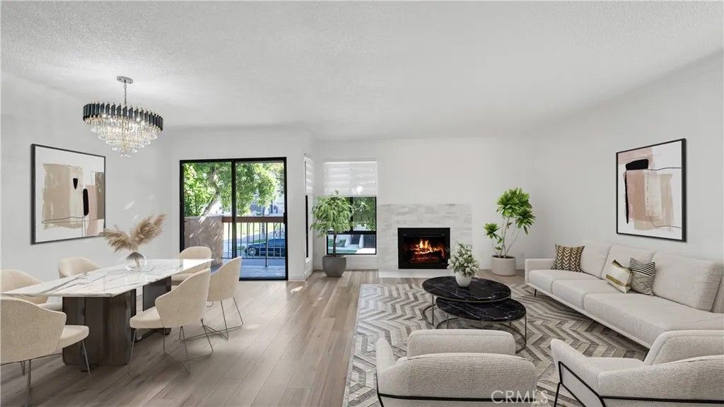 Photo of 527 E Elmwood Ave, Burbank, CA 91501 (MLS # GD25274096)