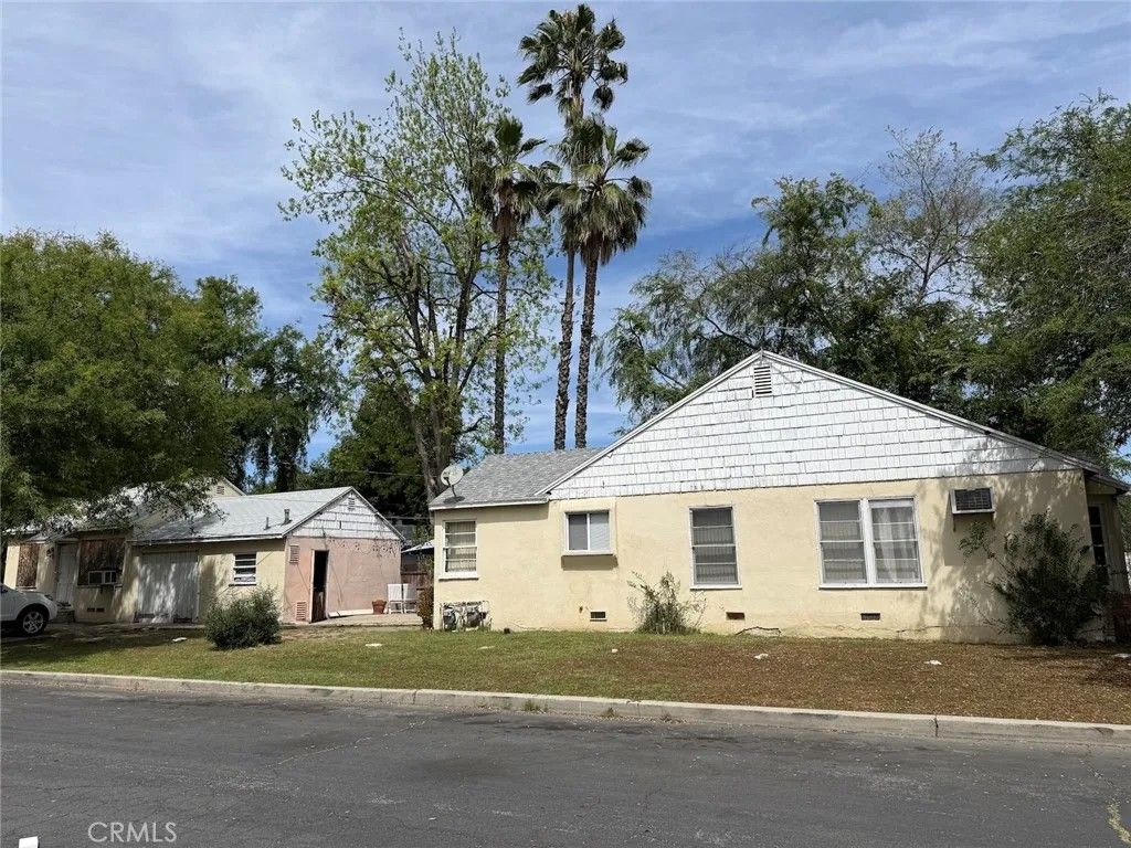 Photo of 5003 Kester Avenue, Sherman Oaks, CA 91403 (MLS # SR26071403)
