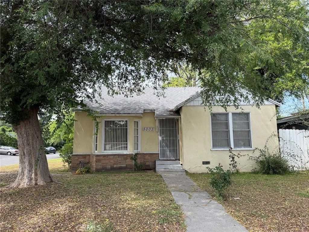 Photo of 5003 Kester Avenue, Sherman Oaks, CA 91403 (MLS # SR26071403)