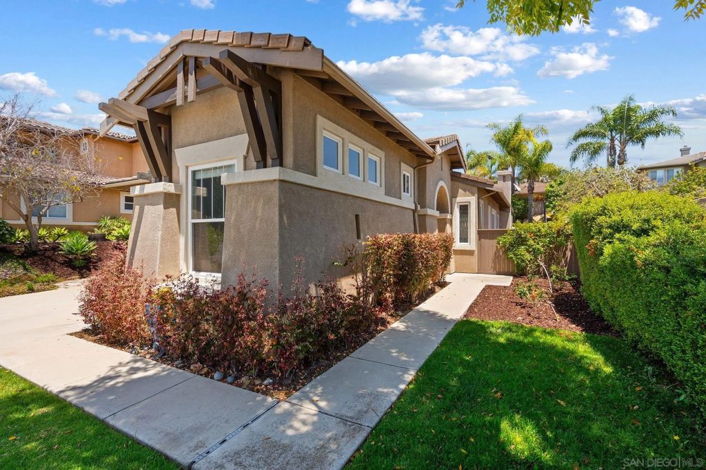 Photo of 6108 Paseo Valiente, Carlsbad, CA 92009 (MLS # 260011031)