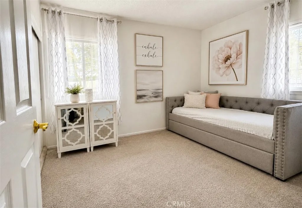 2209 Grovemont