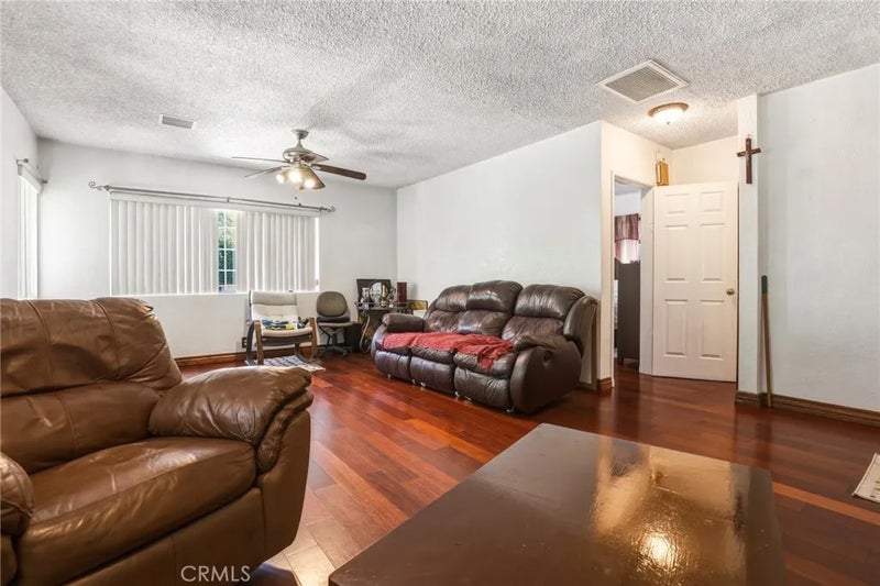 5654 Stansbury