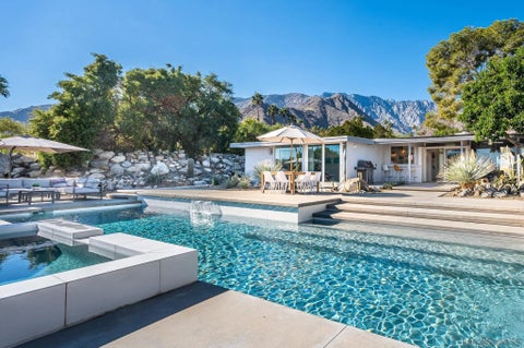 Photo of 990 W Via Olivera, Palm Springs, CA 92262 (MLS # 260024510)