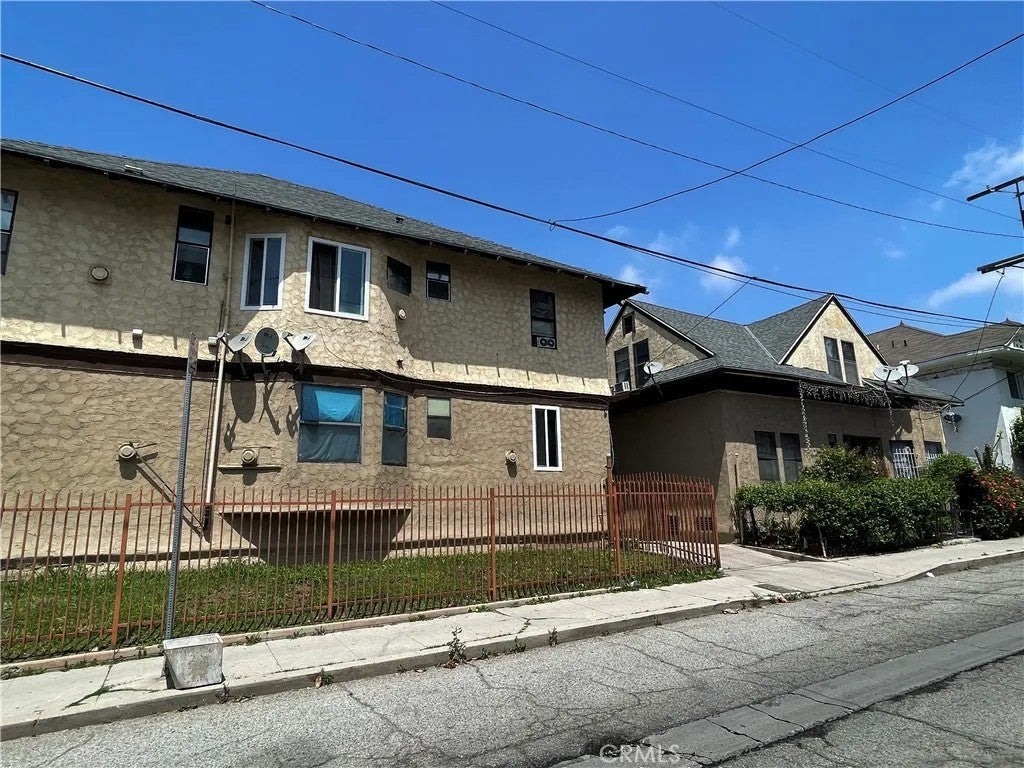 1317 Linwood Avenue
