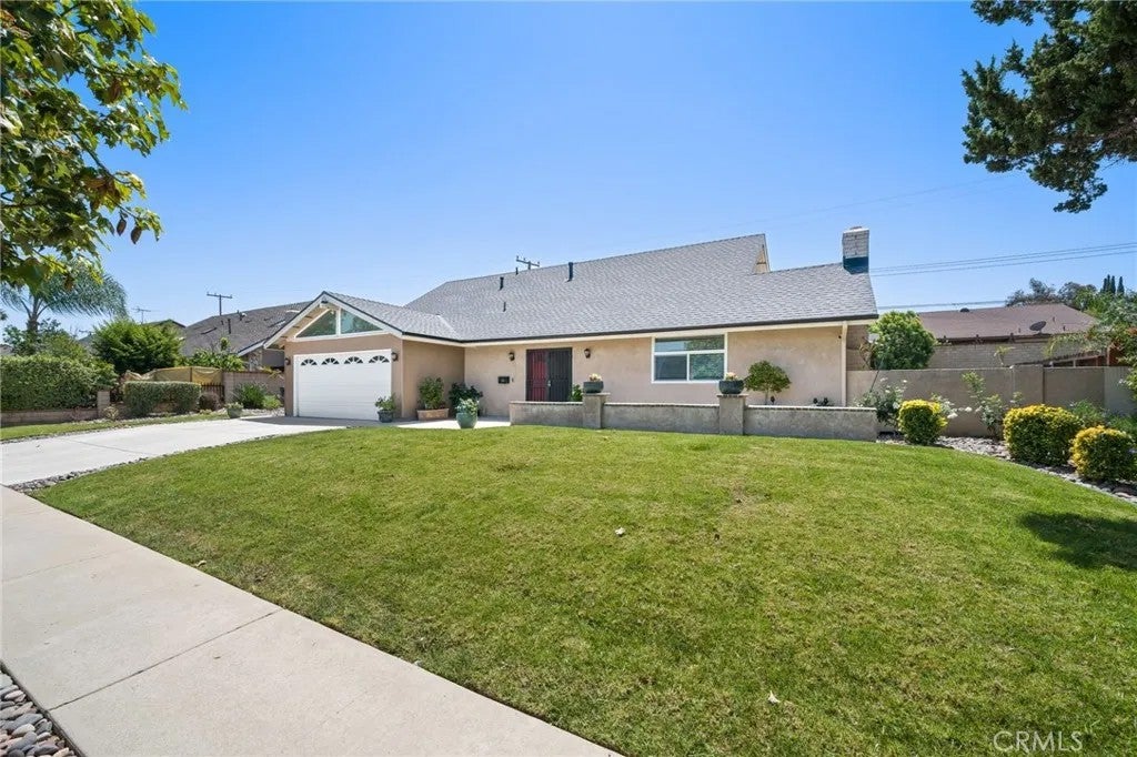 Photo of 460 W Mission Road, Corona, CA 92882 (MLS # CV26082497)