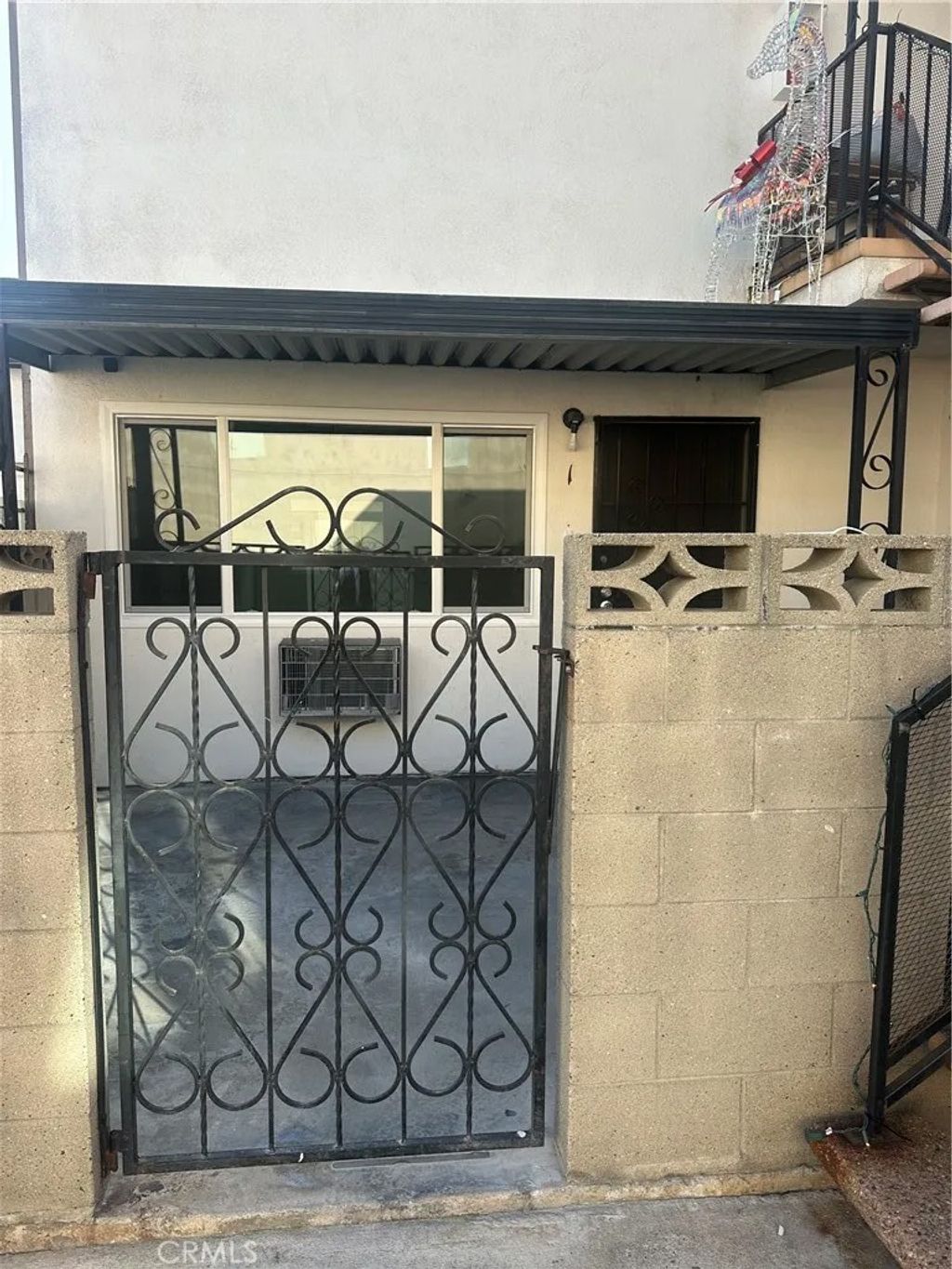 Photo of 329 N Montebello Blvd #1, Montebello, CA 90640 (MLS # AR26012452)