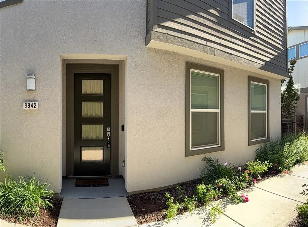 9942 Del Surf Lane