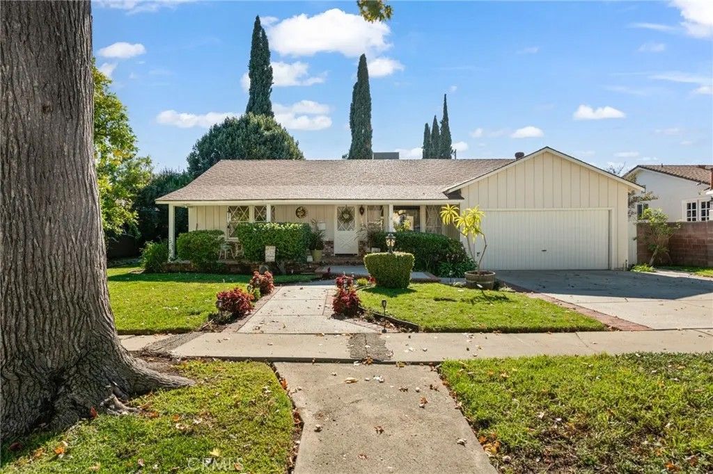 Photo of 16458 Calahan, North Hills, CA 91343 (MLS # SR25268417)