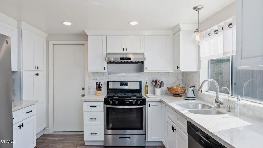211 Menlo Drive