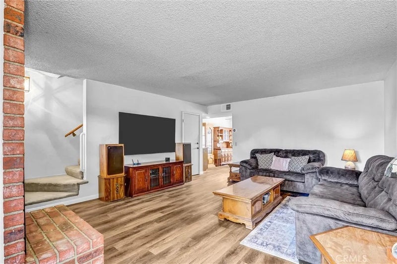19451 Sherman Way 504