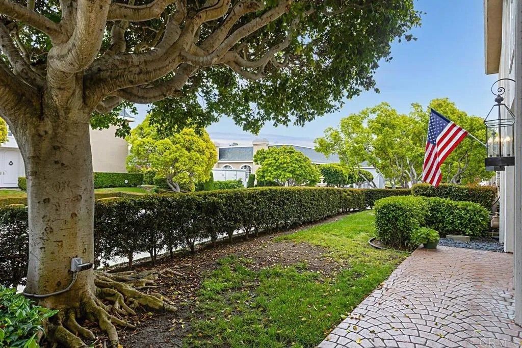 Photo of 7429 Via De Fortuna, Carlsbad, CA 92009 (MLS # NDP2510294)