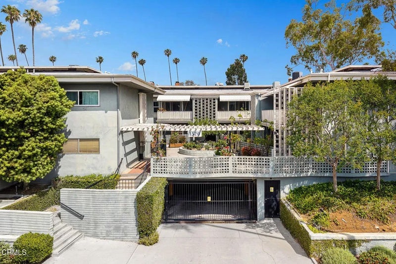 1520 Spruce Street 11
