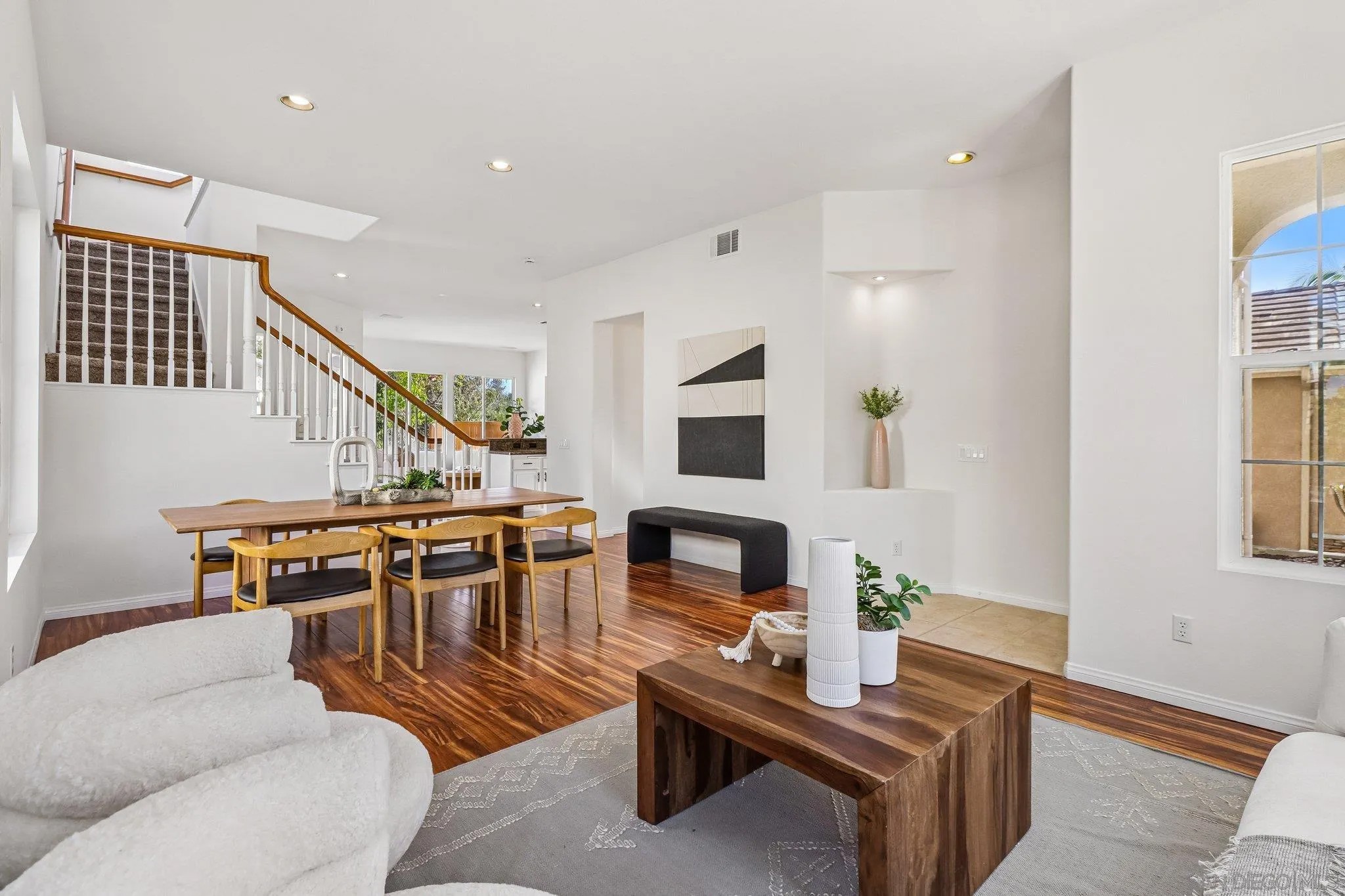 4511 Calle Mar De Armonia