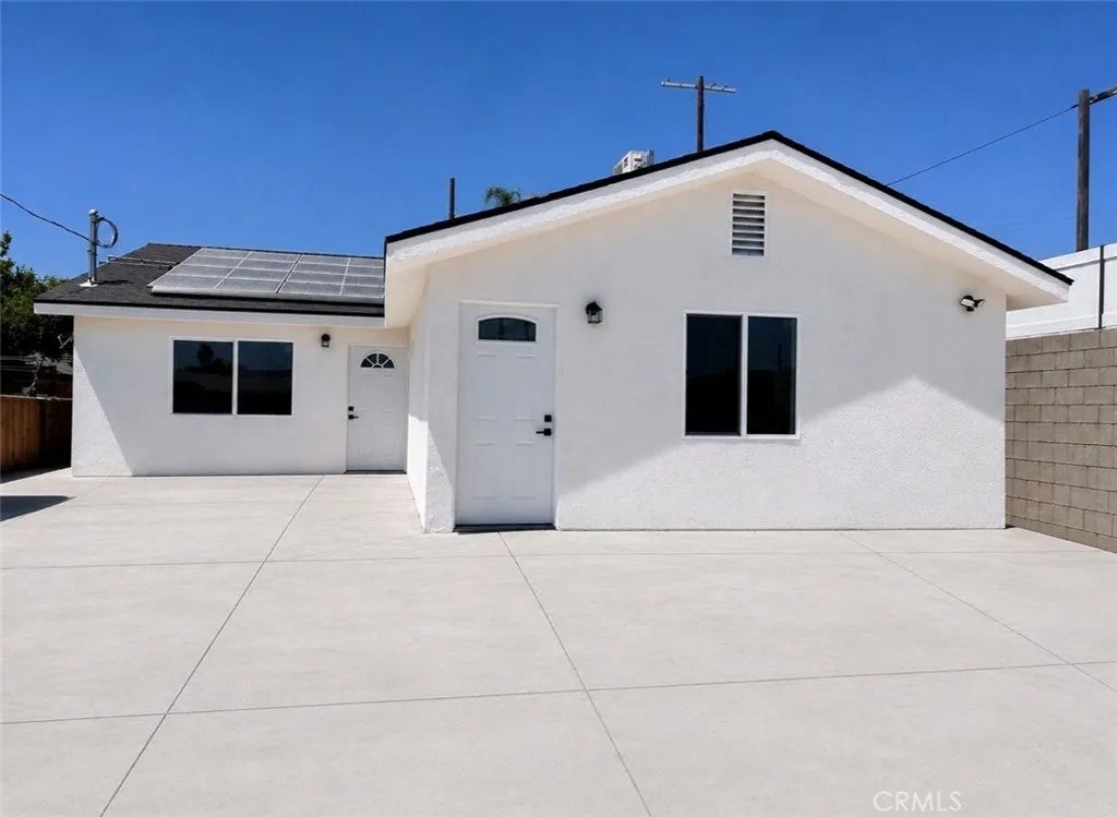 Photo of 13447 Filmore ST, Pacoima, CA 91331 (MLS # SR26164956)