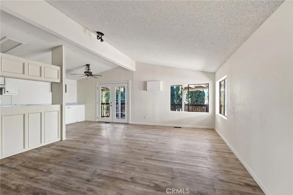 3921 Villa Avenue