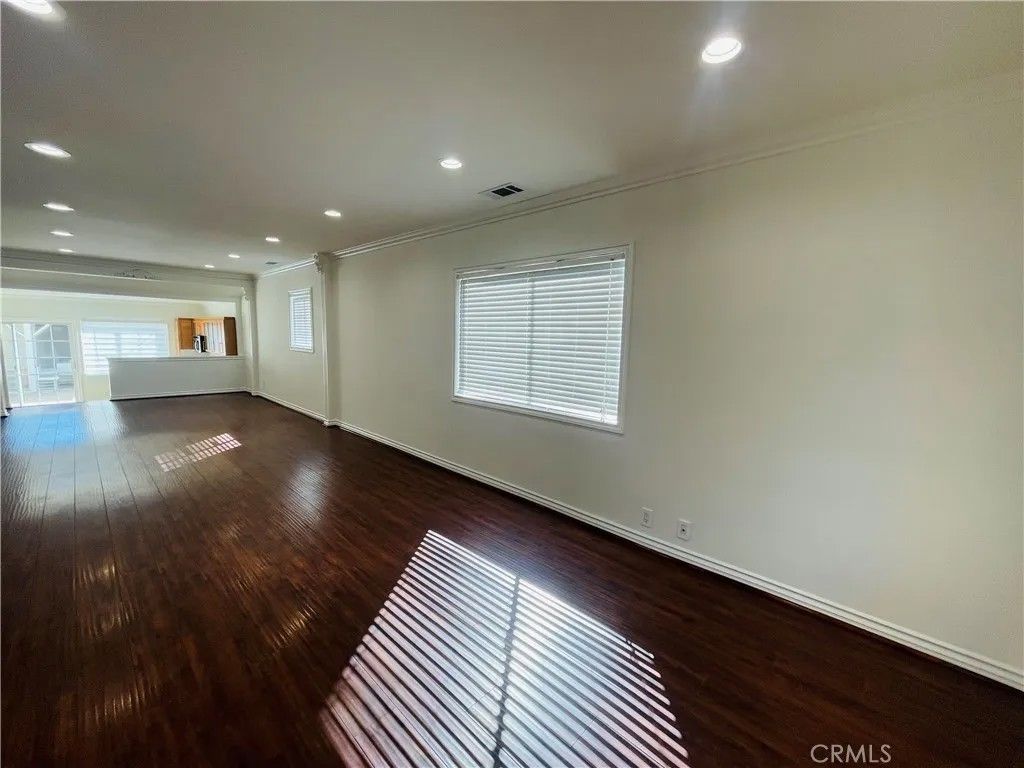 Photo of 1144 Allen Avenue, Glendale, CA 91201 (MLS # GD26025683)