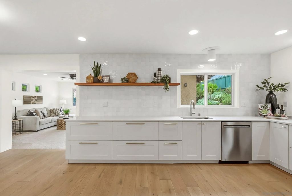 Photo of 12306 Katydid Cir, San Diego, CA 92129 (MLS # 260007005)