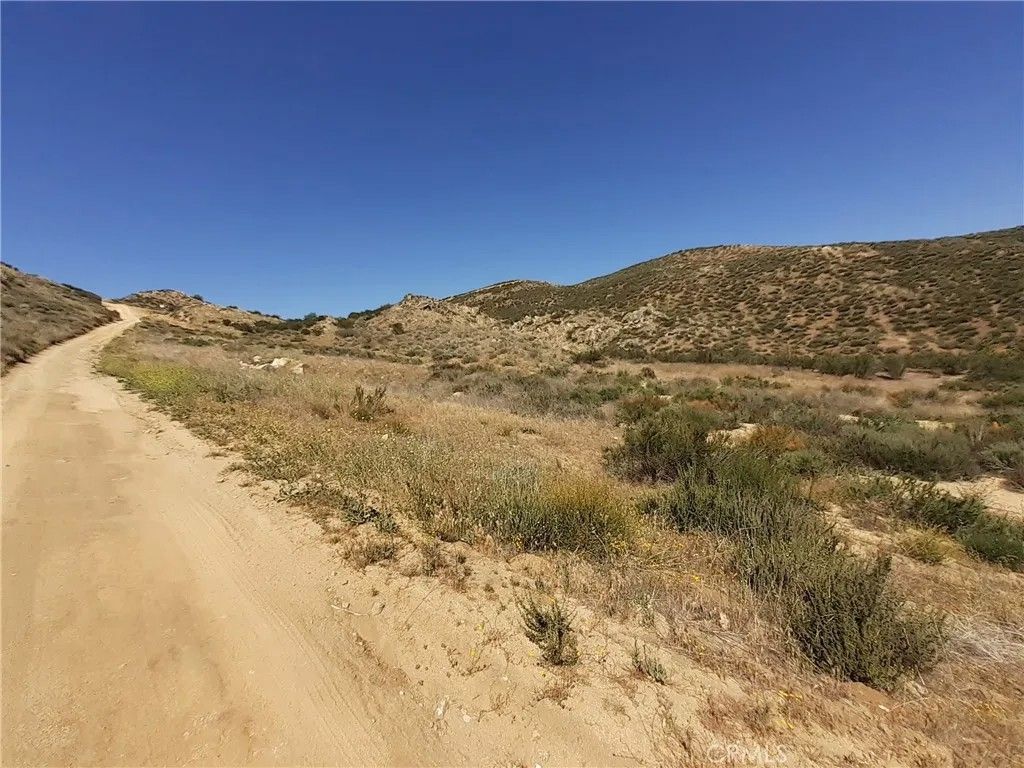 Photo of 0 Los Altos, Hemet, CA 92544 (MLS # SW26096077)