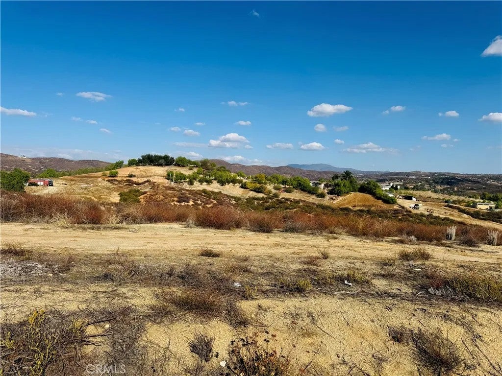 37500 Spring Valley