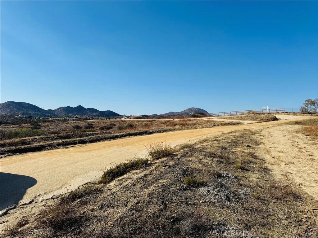 37500 Spring Valley