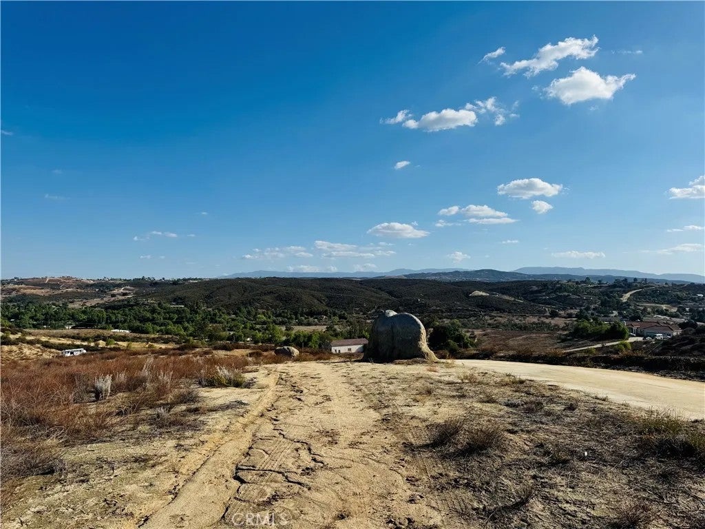 37500 Spring Valley