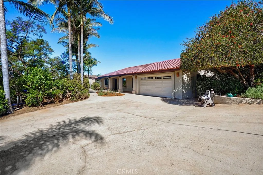 8258 Via Urner Way