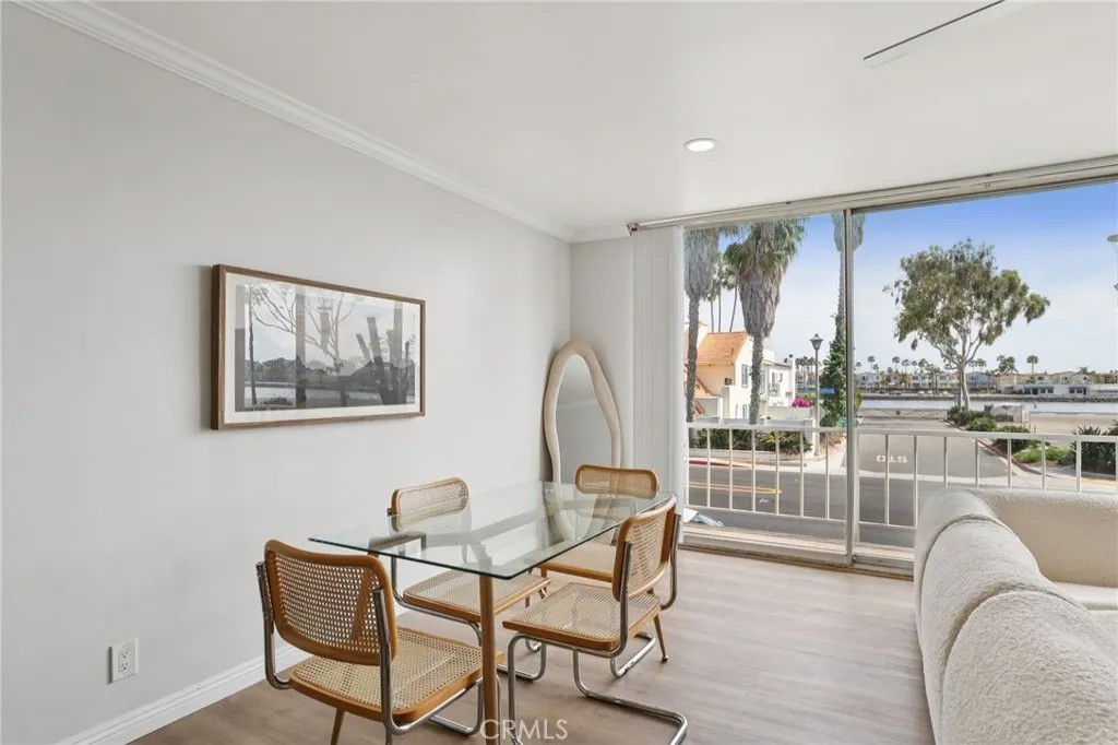 383 Bay shore Avenue 207