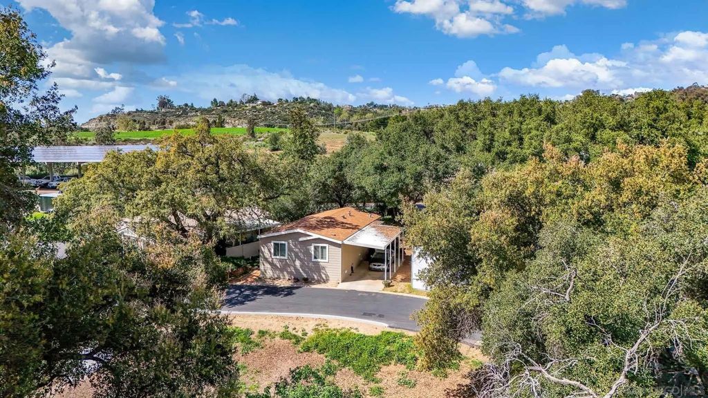 Photo of 3505 Alpine Blvd #Spc 11, Alpine, CA 91901 (MLS # 260005582)