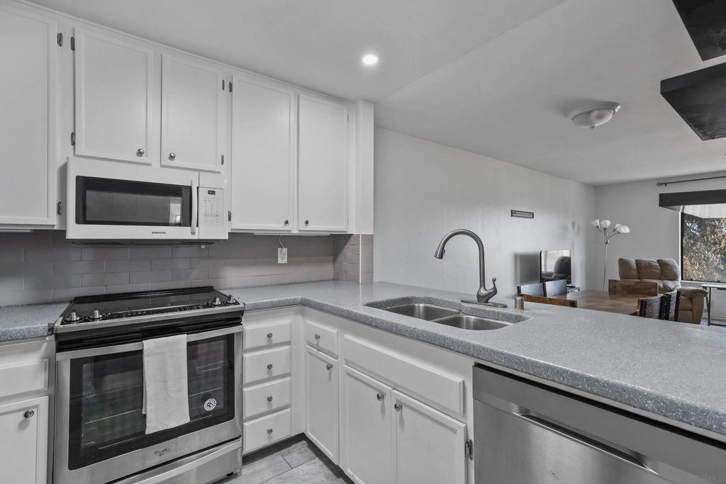 Photo of 5980 Dandridge Ln, San Diego, CA 92115 (MLS # 250041497)