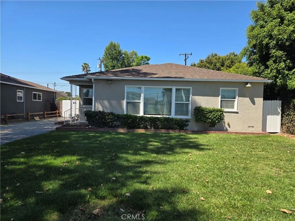 Photo of 14001 Dunrobin Ave, Bellflower, CA 90706 (MLS # PW26024965)