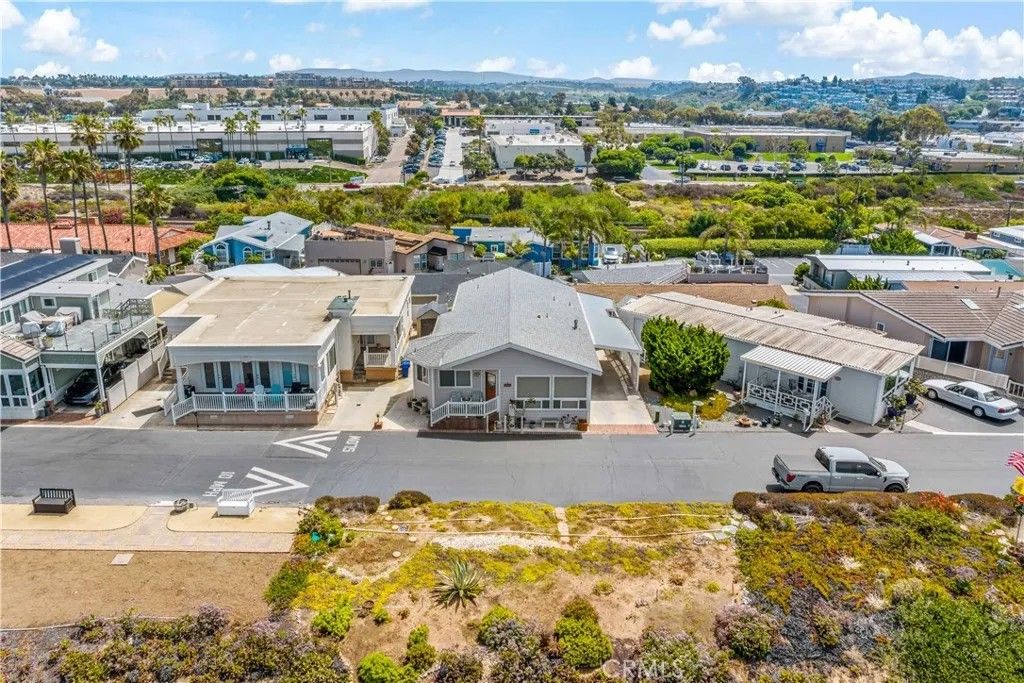 Photo of 6536 Oceanview Drive #T, Carlsbad, CA 92011 (MLS # CV25149219)
