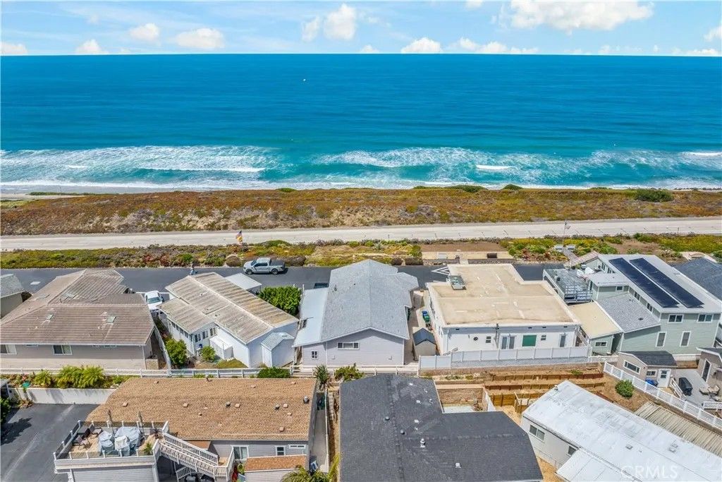 Photo of 6536 Oceanview Drive #T, Carlsbad, CA 92011 (MLS # CV25149219)