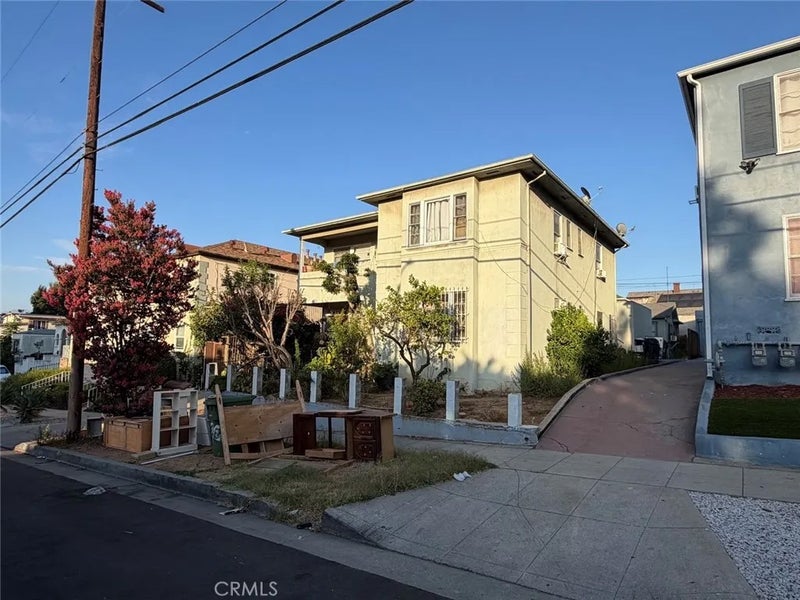 1272 Queen Anne