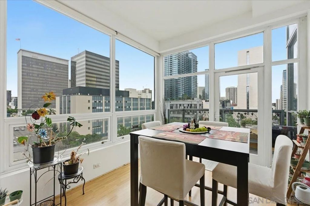 Photo of 350 W Ash St #711, San Diego, CA 92101 (MLS # 260003824)