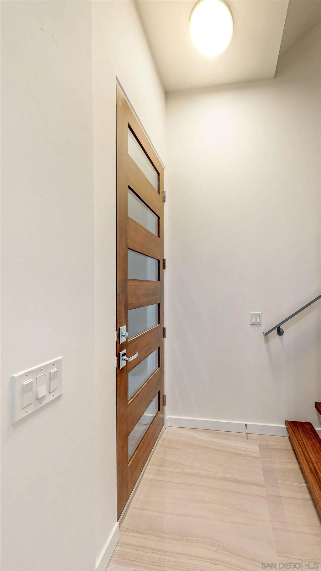 Photo of 162 Imperial Beach Blvd, Imperial Beach, CA 91932 (MLS # 260006137)