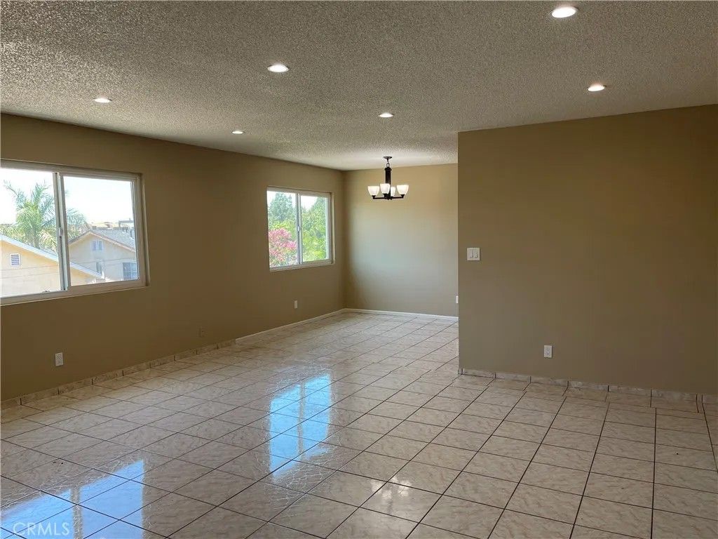 Photo of 434 E Tujunga Avenue #J, Burbank, CA 91501 (MLS # AR26088794)