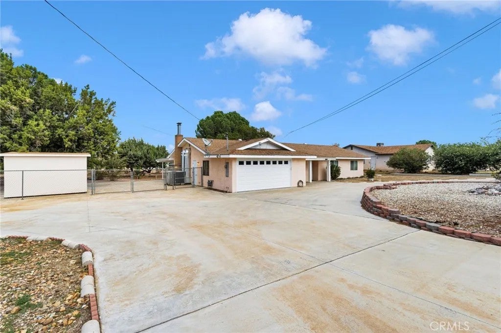 17392 Poplar