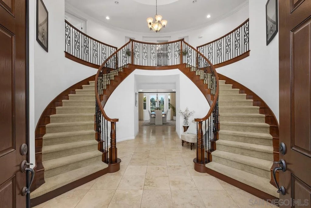 Photo of 1157 Village DR, Oceanside, CA 92057 (MLS # 260023332)
