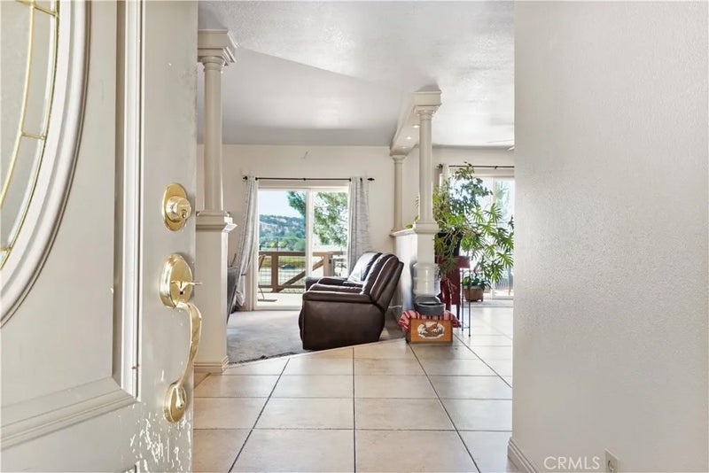 29640 S Lower Valley
