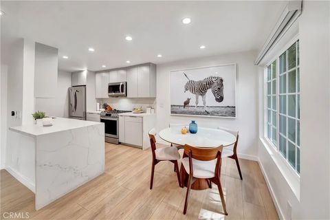 Tiny photo for 14727 Magnolia Boulevard #126, Sherman Oaks, CA 91403 (MLS # SR25251373)