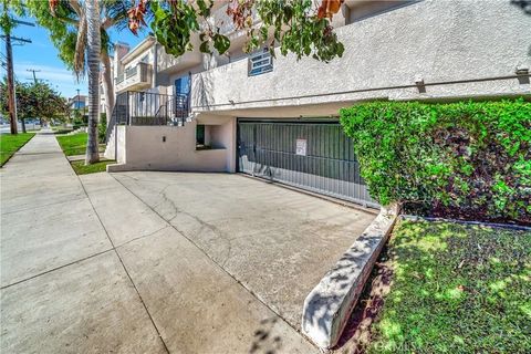 Tiny photo for 14727 Magnolia Boulevard #126, Sherman Oaks, CA 91403 (MLS # SR25251373)