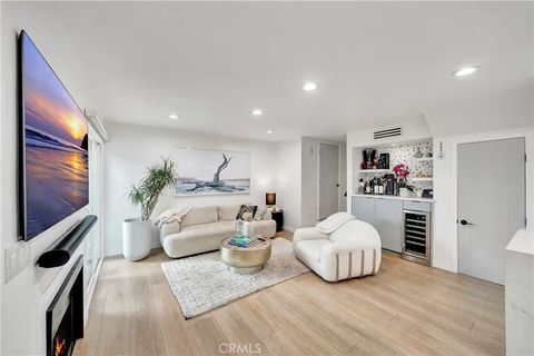 Tiny photo for 14727 Magnolia Boulevard #126, Sherman Oaks, CA 91403 (MLS # SR25251373)