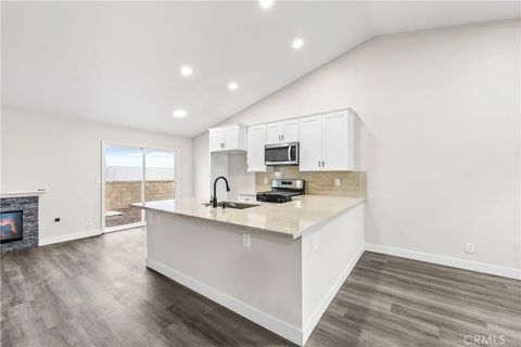 Photo of 2611 Cold Creek, Rosamond, CA 93560 (MLS # SR26028646)