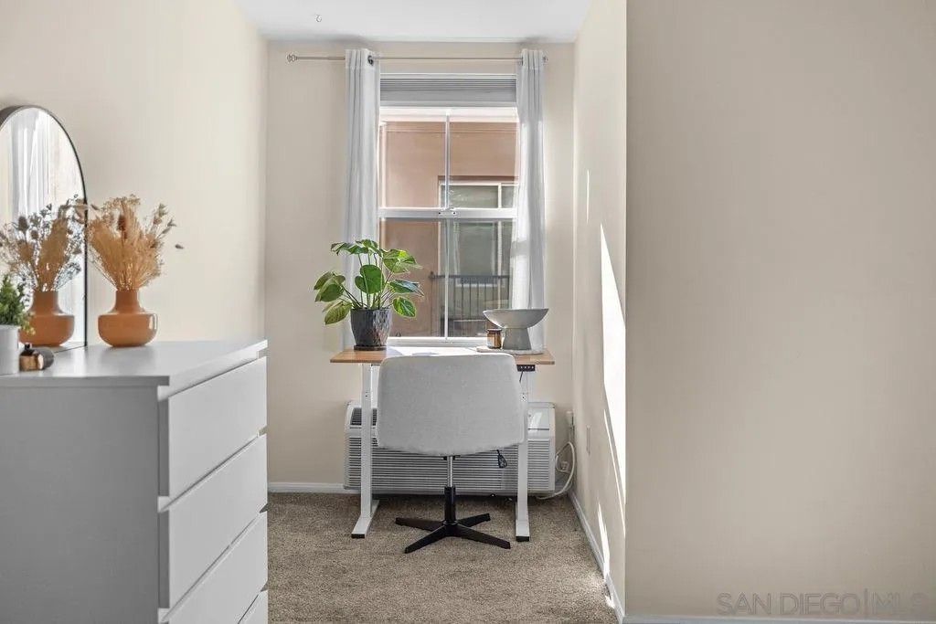 Photo of 1970 Columbia St #513, San Diego, CA 92101 (MLS # 260003292)