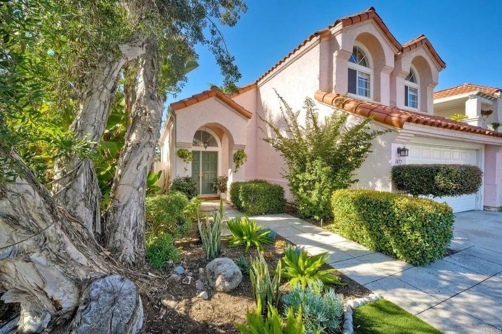 Photo of 1477 Genoa Dr, Vista, CA 92081 (MLS # NDP2600923)