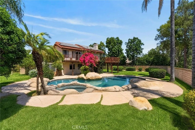 145 Cottonwood Ave