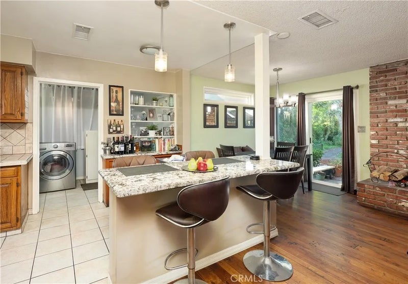 7211 Glencliff